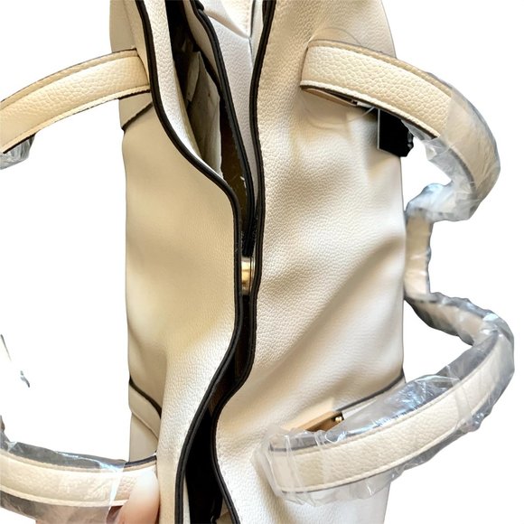 Jones New York Harper Four Poster Satchel - Picture 9 of 9